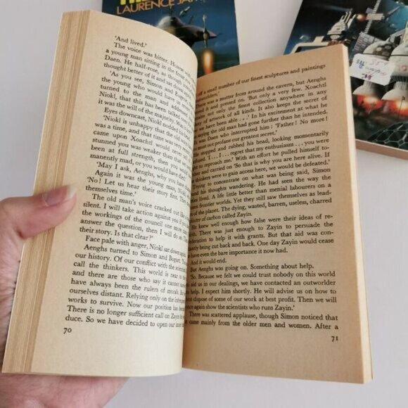 1970s Vintage Sci Fi Books Simon Rack by Laurence James, Pulp Novels Cover Art - Picture 8 of 10